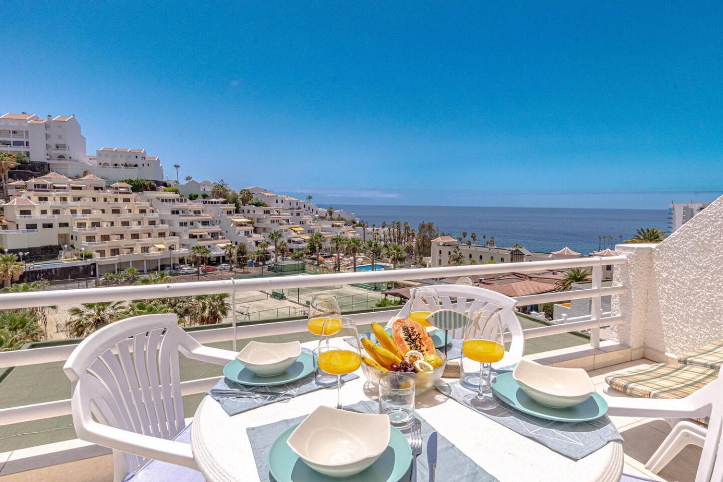 Sunny Oceanview Terrace By Dream Homes Tenerife Acantilado de los Gigantes Exterior photo